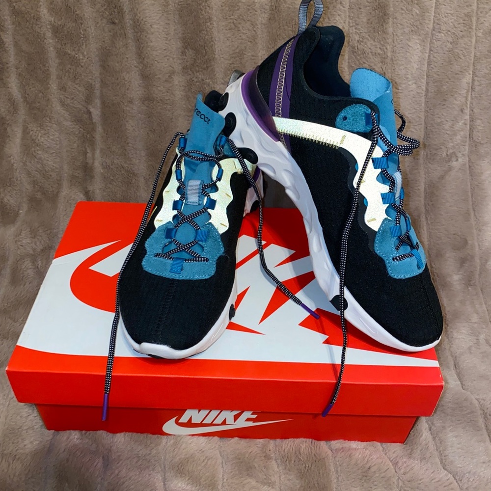 Nike React